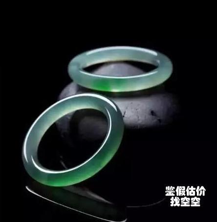戴了七年的翡翠手镯,会发生什么变化?-第7张图片-翡翠网 戴了七年的翡翠手镯,会发生什么变化?-第7张图片-翡翠网