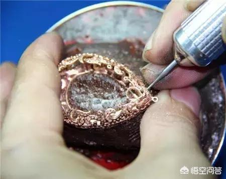 珠宝制作步骤有哪些,如何才会出现完美的珠宝?-第4张图片-翡翠网 珠宝制作步骤有哪些,如何才会出现完美的珠宝?-第4张图片-翡翠网