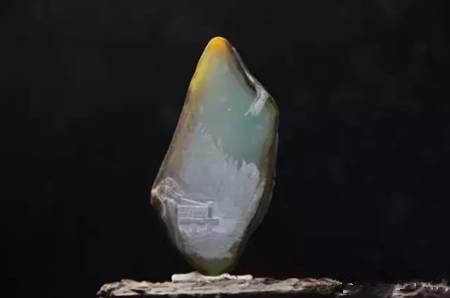 非常普通的翡翠原石可以雕的非常好看么?-第12张图片-翡翠网 非常普通的翡翠原石可以雕的非常好看么?-第12张图片-翡翠网