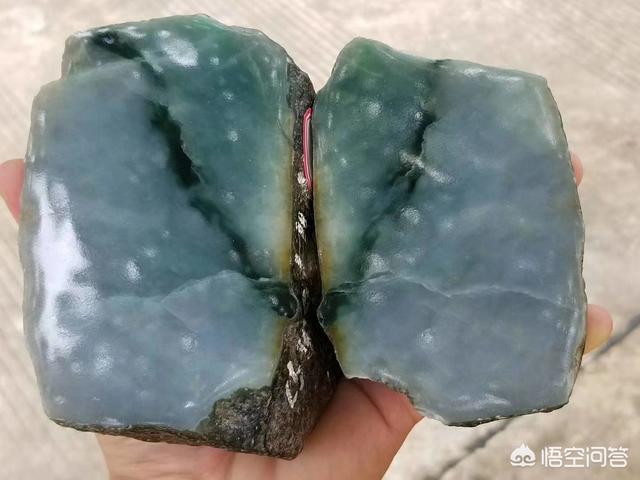 如何简单的辨别翡翠原石?-第3张图片-翡翠网 如何简单的辨别翡翠原石?-第3张图片-翡翠网