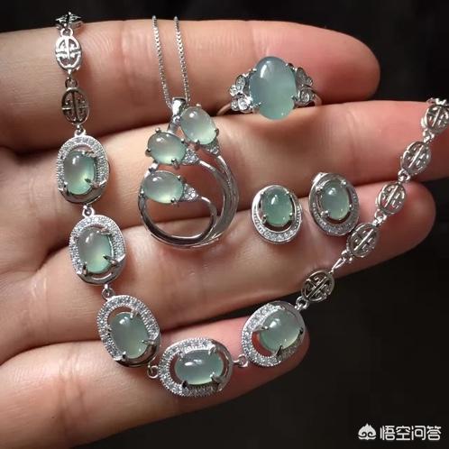 去哪儿买翡翠不容易上当?-第2张图片-翡翠网 去哪儿买翡翠不容易上当?-第2张图片-翡翠网