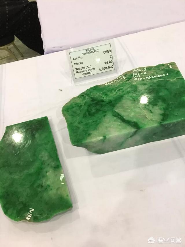 翡翠的成品该如何保养?-第2张图片-翡翠网 翡翠的成品该如何保养?-第2张图片-翡翠网