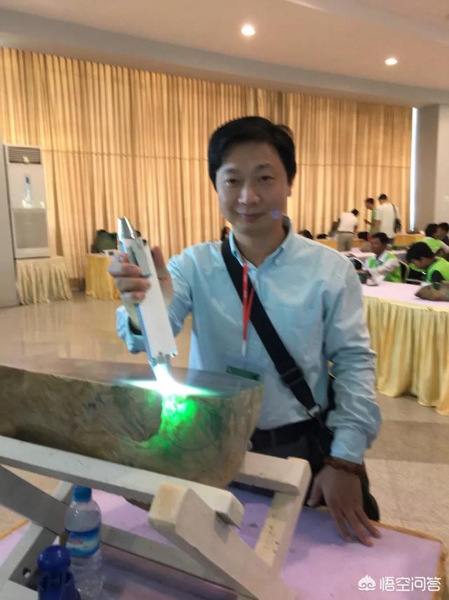 翡翠的成品该如何保养？