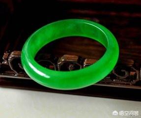 翡翠饰品戴久了,该如何保养?-第5张图片-翡翠网 翡翠饰品戴久了,该如何保养?-第5张图片-翡翠网