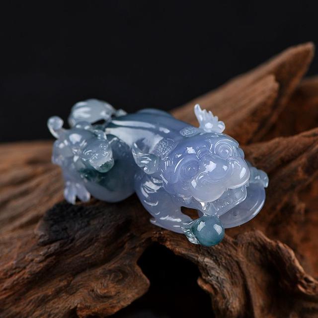 准备入手一对翡翠貔貅,翡翠貔貅怎么区分公母?-第1张图片-翡翠网 准备入手一对翡翠貔貅,翡翠貔貅怎么区分公母?-第1张图片-翡翠网