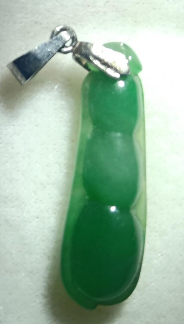 翡翠和玉石有什么区别,翡翠好还是玉石好?-第2张图片-翡翠网 翡翠和玉石有什么区别,翡翠好还是玉石好?-第2张图片-翡翠网