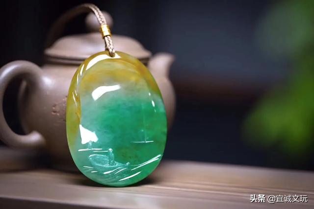 翡翠和玉石是怎么区别的?-第3张图片-翡翠网 翡翠和玉石是怎么区别的?-第3张图片-翡翠网