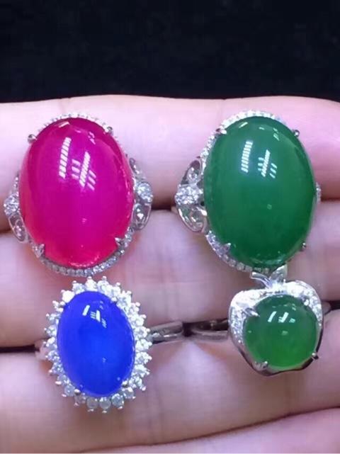 翡翠和玉髓有什么区别?为什么价格差别那么大?-第2张图片-翡翠网 翡翠和玉髓有什么区别?为什么价格差别那么大?-第2张图片-翡翠网