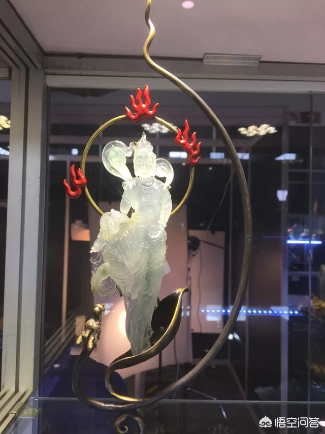 翡翠摆件该如何挑选?-第2张图片-翡翠网 翡翠摆件该如何挑选?-第2张图片-翡翠网