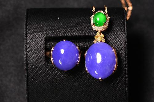 玉和翡翠有区别么？哪个更有收藏价值？