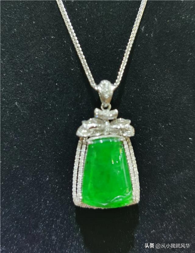 翡翠就是玉吗?-第2张图片-翡翠网 翡翠就是玉吗?-第2张图片-翡翠网