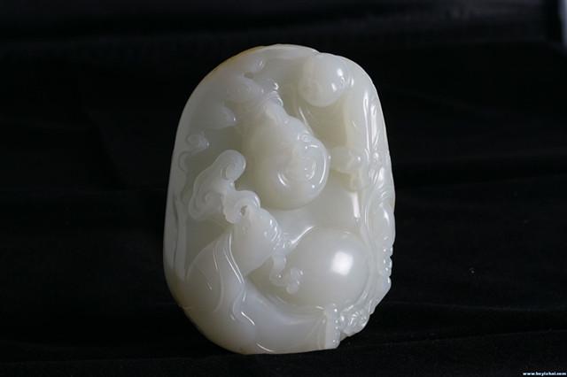 白玉和翡翠有什么区别?-第10张图片-翡翠网 白玉和翡翠有什么区别?-第10张图片-翡翠网