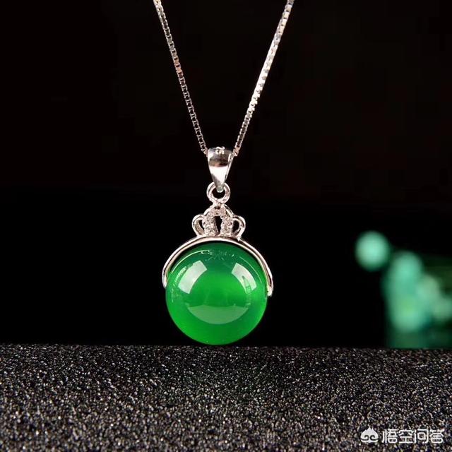 什么样的翡翠值得购买?-第4张图片-翡翠网 什么样的翡翠值得购买?-第4张图片-翡翠网