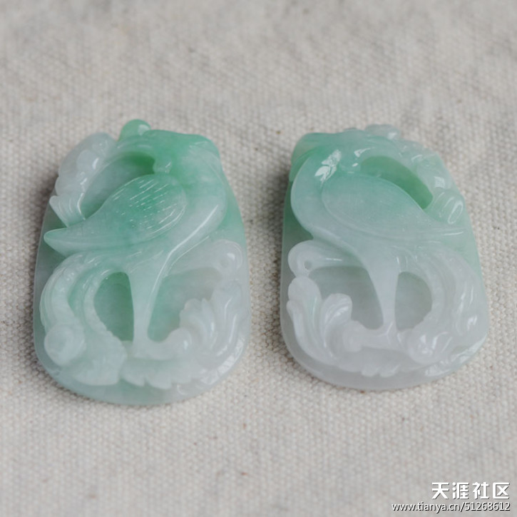 A货翡翠 一对绿色凤牌 美美滴-第2张图片-翡翠网 A货翡翠 一对绿色凤牌 美美滴-第2张图片-翡翠网