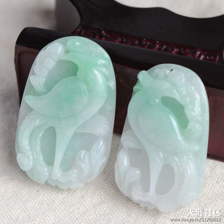 A货翡翠 一对绿色凤牌 美美滴-第4张图片-翡翠网 A货翡翠 一对绿色凤牌 美美滴-第4张图片-翡翠网