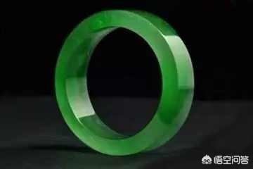 翡翠手镯有多少种?怎么买到自己合适的?-第19张图片-翡翠网 翡翠手镯有多少种?怎么买到自己合适的?-第19张图片-翡翠网