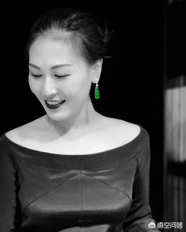 怎样分辨翡翠成品的价值?-第3张图片-翡翠网 怎样分辨翡翠成品的价值?-第3张图片-翡翠网