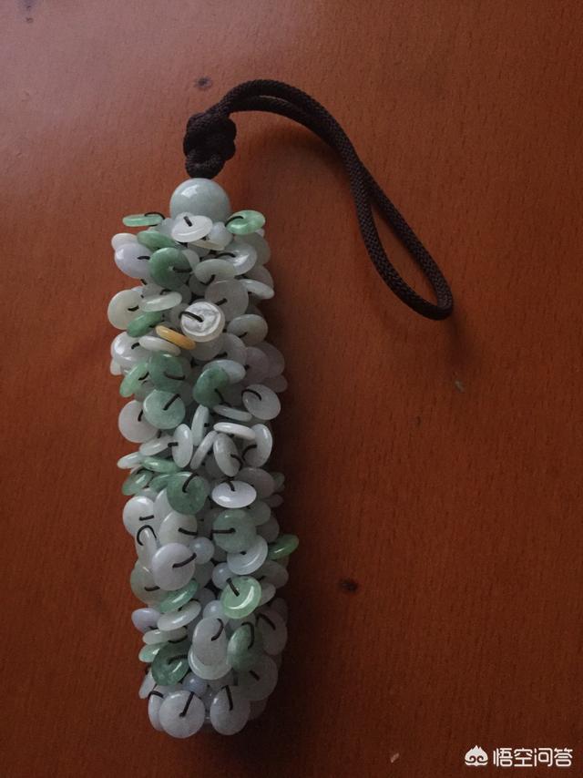 在家里如何用简单的方法快速辨别翡翠的真假?-第2张图片-翡翠网 在家里如何用简单的方法快速辨别翡翠的真假?-第2张图片-翡翠网