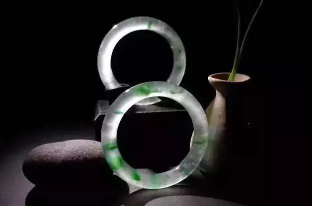 翡翠真的有那么贵吗?-第17张图片-翡翠网 翡翠真的有那么贵吗?-第17张图片-翡翠网