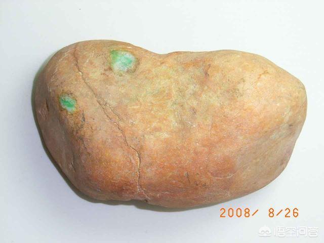 翡翠怎么形成的?-第3张图片-翡翠网 翡翠怎么形成的?-第3张图片-翡翠网