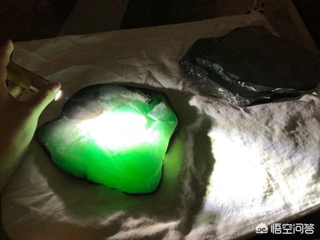 翡翠有哪些入门知识?-第4张图片-翡翠网 翡翠有哪些入门知识?-第4张图片-翡翠网