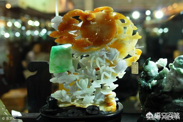 翡翠为什么有那么强的魅力,让一些人追求?-第2张图片-翡翠网 翡翠为什么有那么强的魅力,让一些人追求?-第2张图片-翡翠网