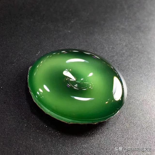 传说中的龙石种翡翠是什么样的?有人见过吗?