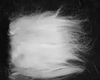 如何区分冰种翡翠和糯种翡翠?-第15张图片-翡翠网 如何区分冰种翡翠和糯种翡翠?-第15张图片-翡翠网