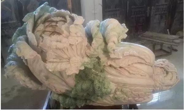 世界上最大的翡翠白菜是什么样的?有什么寓意吗?-第2张图片-翡翠网 世界上最大的翡翠白菜是什么样的?有什么寓意吗?-第2张图片-翡翠网