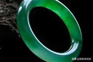 翡翠手镯的颜色分类（附详图）？-第1张图片-翡翠网
