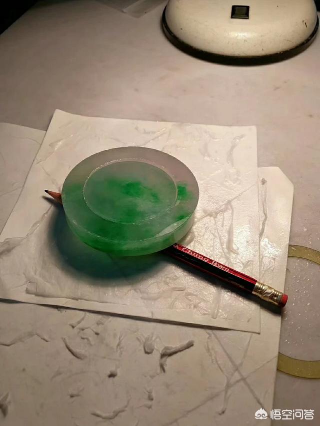 什么是翡翠的变种？翡翠又该如何保养？-第3张图片-翡翠网