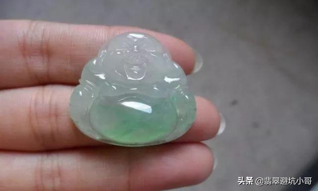 求大神鉴赏一下这个玉佛品质如何？-第3张图片-翡翠网