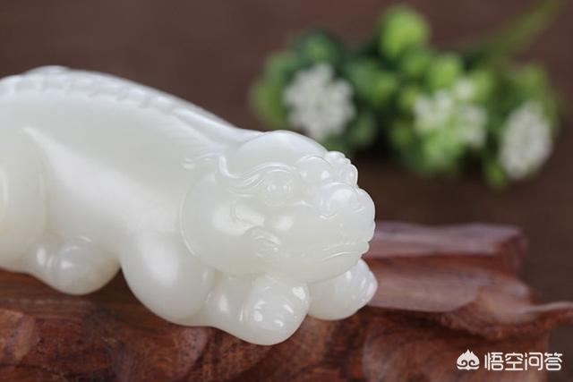 自己的两个女儿戴玉,戴什么样的寓意好?-第1张图片-翡翠网 自己的两个女儿戴玉,戴什么样的寓意好?-第1张图片-翡翠网