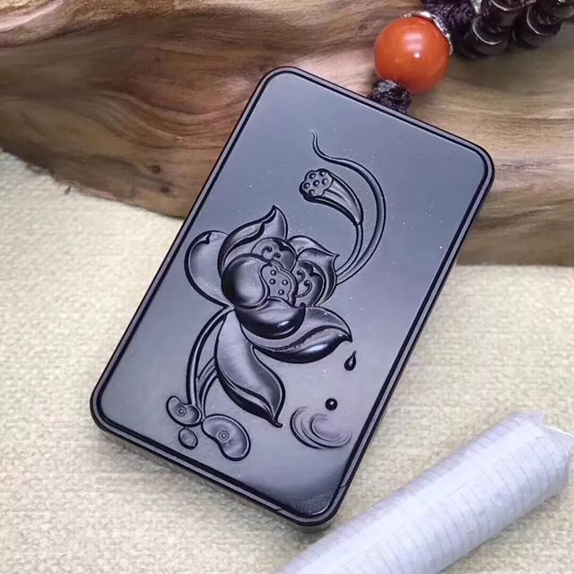 和田墨玉为什么是黑色的?-第10张图片-翡翠网 和田墨玉为什么是黑色的?-第10张图片-翡翠网