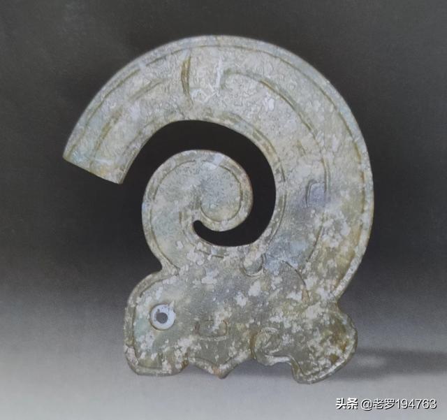 周礼治天下,中国的玉文化从西周开始才正式具有等级制度划分,您认为呢?-第5张图片-翡翠网 周礼治天下,中国的玉文化从西周开始才正式具有等级制度划分,您认为呢?-第5张图片-翡翠网