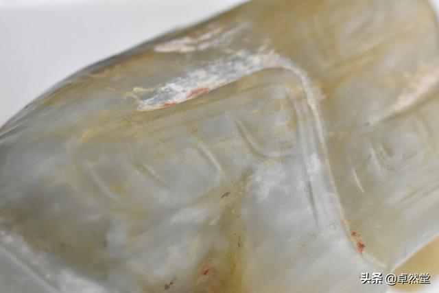 商朝玉器与西周玉器在纹饰和雕刻手法上相似度较高,您是如何来识别区分的?-第4张图片-翡翠网 商朝玉器与西周玉器在纹饰和雕刻手法上相似度较高,您是如何来识别区分的?-第4张图片-翡翠网