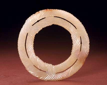 何为玉圭？周与春秋时期对玉的等级划分，是否已经完全不同了？-第5张图片-翡翠网