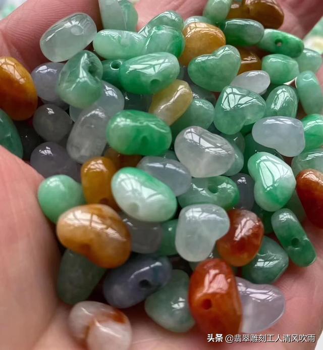 在瑞丽和四会市买翡翠哪个最划算？-第7张图片-翡翠网