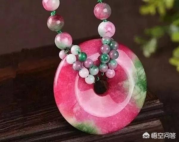 哪些“珠宝玉石"戴了会对身体有害?-第3张图片-翡翠网 哪些“珠宝玉石"戴了会对身体有害?-第3张图片-翡翠网