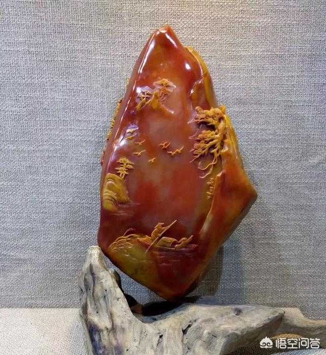 黄龙玉手镯边上发白正常吗?-第3张图片-翡翠网 黄龙玉手镯边上发白正常吗?-第3张图片-翡翠网