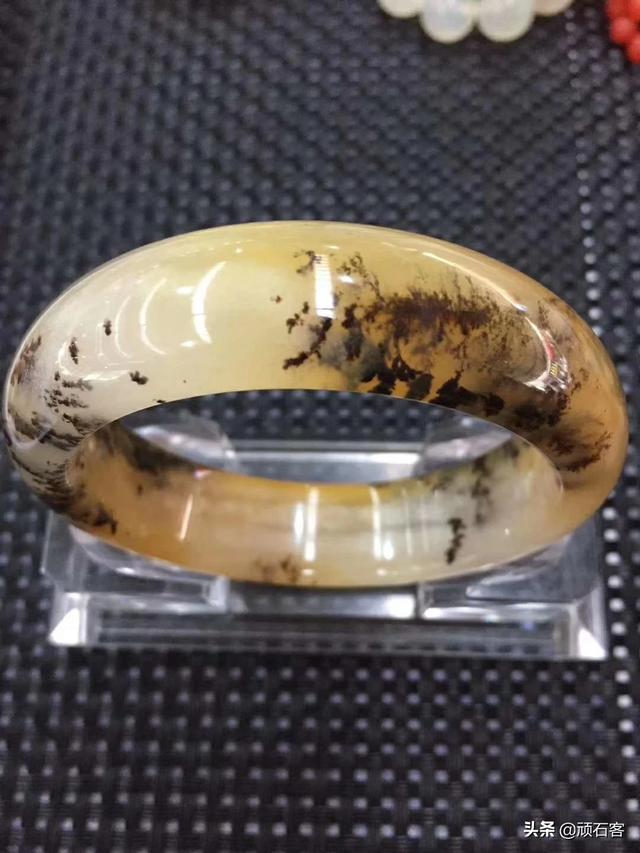 黄龙玉水草花手镯怎么样啊？-第3张图片-翡翠网