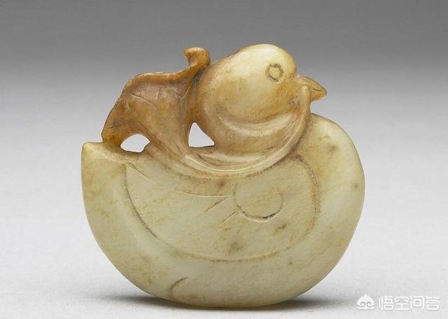 玩古玉的高古看不上中古,中古看不上明清,发明清玉被喷成不出三年的东西,您如何看?-第4张图片-翡翠网 玩古玉的高古看不上中古,中古看不上明清,发明清玉被喷成不出三年的东西,您如何看?-第4张图片-翡翠网