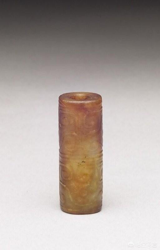 玩古玉的高古看不上中古,中古看不上明清,发明清玉被喷成不出三年的东西,您如何看?-第6张图片-翡翠网 玩古玉的高古看不上中古,中古看不上明清,发明清玉被喷成不出三年的东西,您如何看?-第6张图片-翡翠网