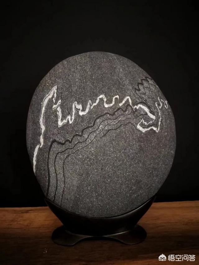 这石头怎么样?-第2张图片-翡翠网 这石头怎么样?-第2张图片-翡翠网