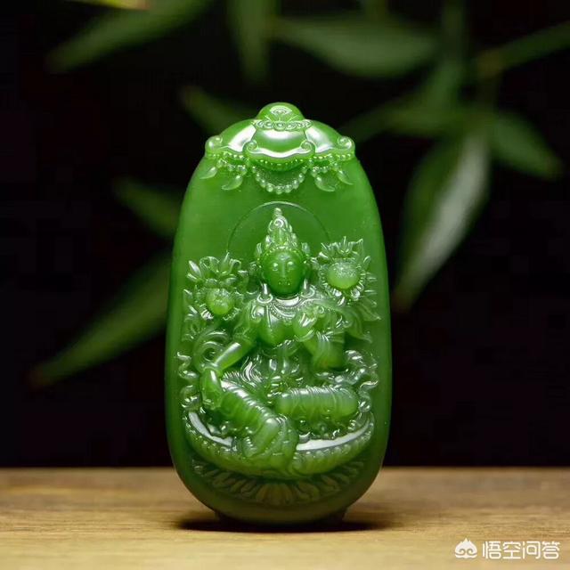 首饰要24小时贴身佩戴吗?洗澡睡觉摘不摘?-第3张图片-翡翠网 首饰要24小时贴身佩戴吗?洗澡睡觉摘不摘?-第3张图片-翡翠网