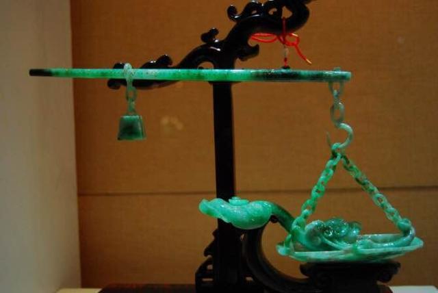 云南哪个地方的翡翠比较好?-第3张图片-翡翠网 云南哪个地方的翡翠比较好?-第3张图片-翡翠网