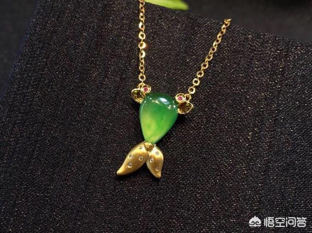 什么样的项链吊坠比较好看?-第5张图片-翡翠网 什么样的项链吊坠比较好看?-第5张图片-翡翠网