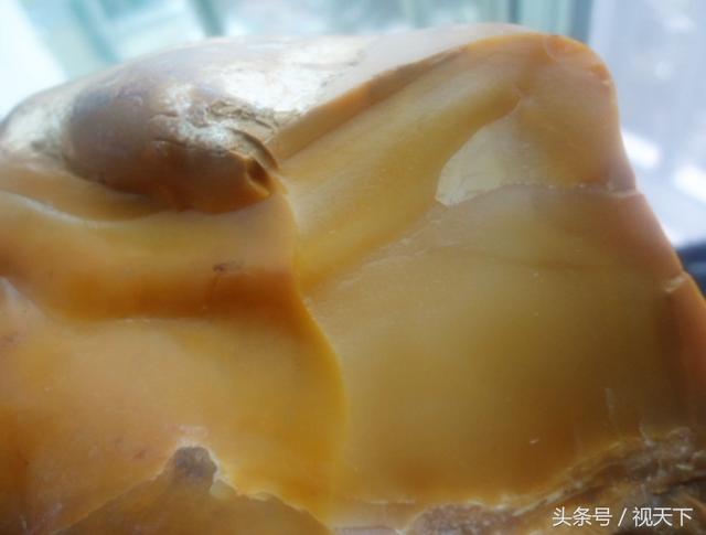 什么样的黄龙玉好?-第5张图片-翡翠网 什么样的黄龙玉好?-第5张图片-翡翠网