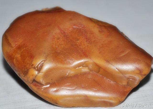 什么样的黄龙玉好?-第3张图片-翡翠网 什么样的黄龙玉好?-第3张图片-翡翠网