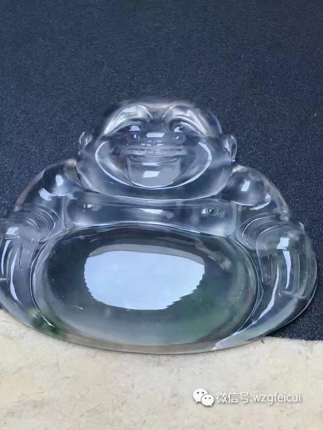 想入手一只翡翠玉佛,该如何挑选?-第4张图片-翡翠网 想入手一只翡翠玉佛,该如何挑选?-第4张图片-翡翠网